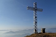 60 Alla croce di vetta del Monte Suchello (1541 m)